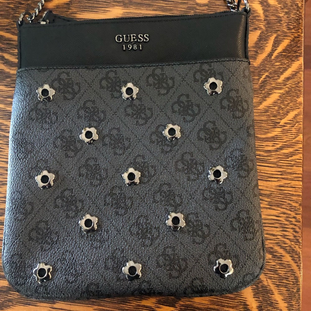 Guess bag